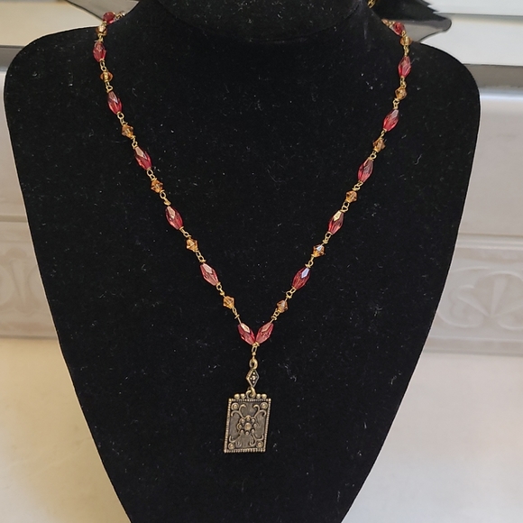 LC Lauren Conrad Neckless - Picture 3 of 11